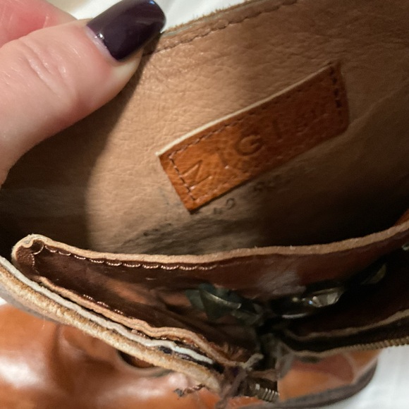 Zigi Girl Brown/Tan Distressed Cowboy Boots with Buckles and Jewels Size 9 - Picture 8 of 16